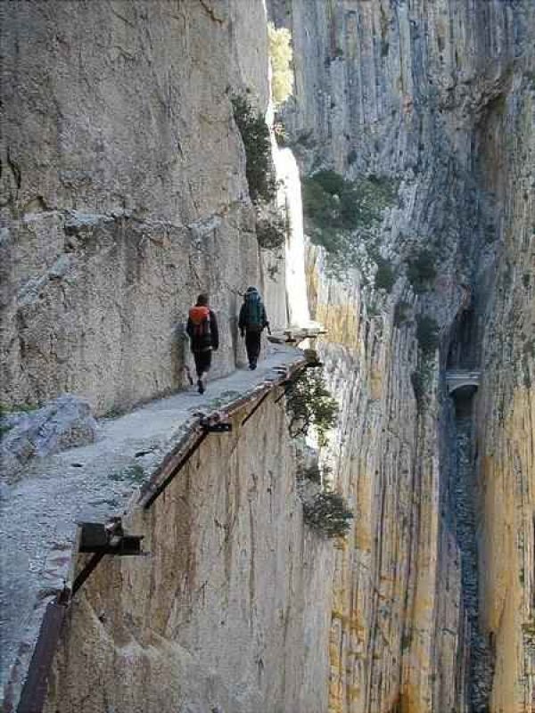 Ç_lora-Desfiladro de los Gaitanes - El Chorro08.jpg